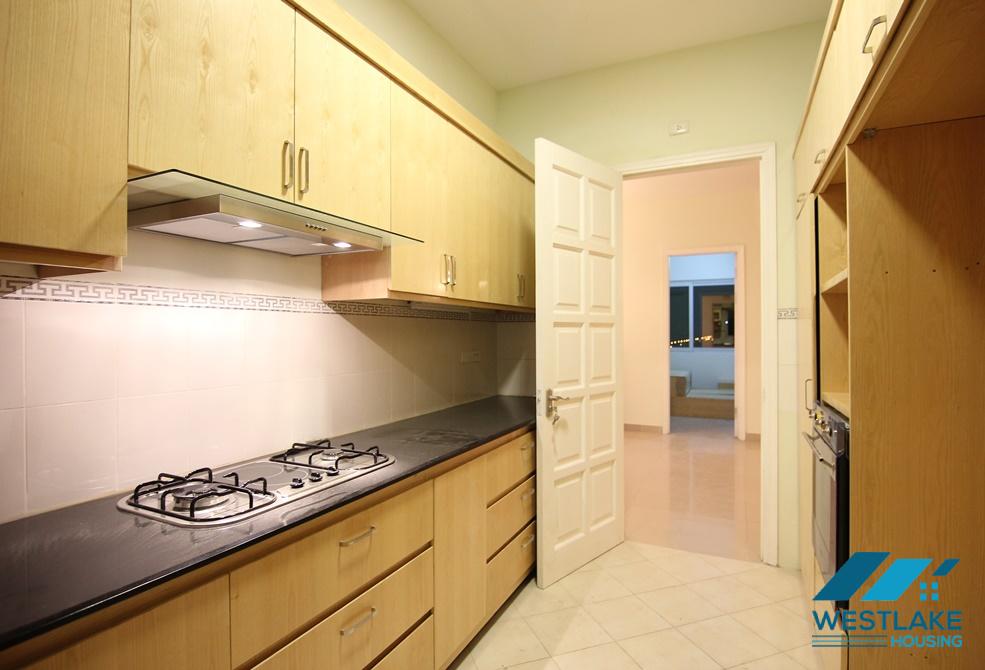 Brandnew E Tower apartment to rent in Ciputra, 153sqm, 3 bedrooms, Tay Ho, Ha Noi