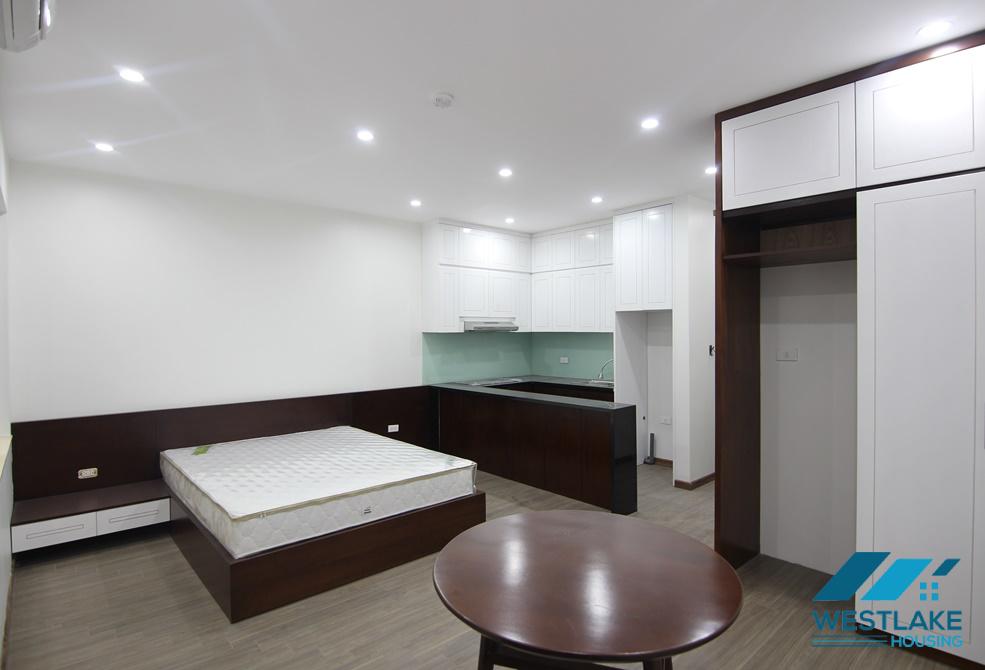 A cheap studio for rent in Tu Hoa, Tay Ho, Ha Noi