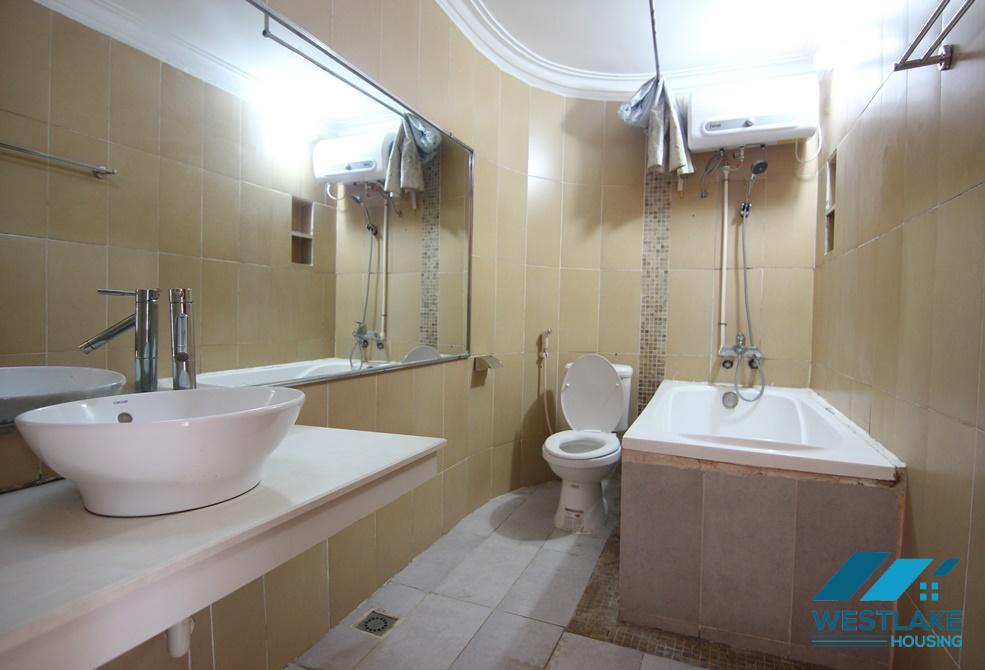 A large 4 bedroom house for rent in Tu Hoa, Tay Ho, Ha Noi A large 4 bedroom house for rent in Tu Hoa, Tay Ho, Ha Noi