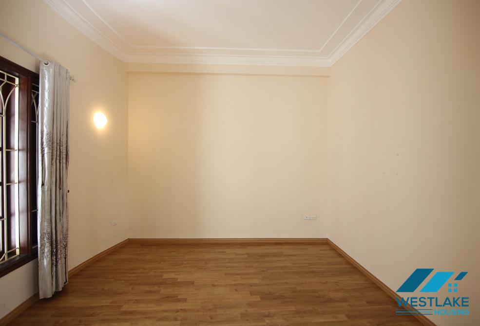 A large 4 bedroom house for rent in Tu Hoa, Tay Ho, Ha Noi A large 4 bedroom house for rent in Tu Hoa, Tay Ho, Ha Noi