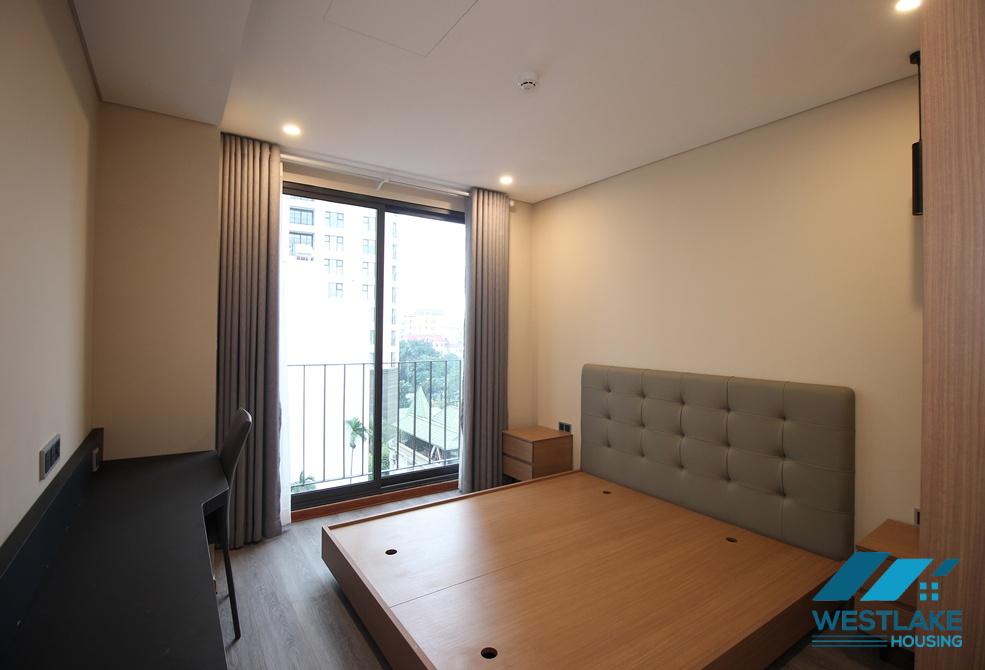 Clean and modern 02 bedrooms apartment on high floor in Tay Ho street, Tay Ho, Ha Noi for rent