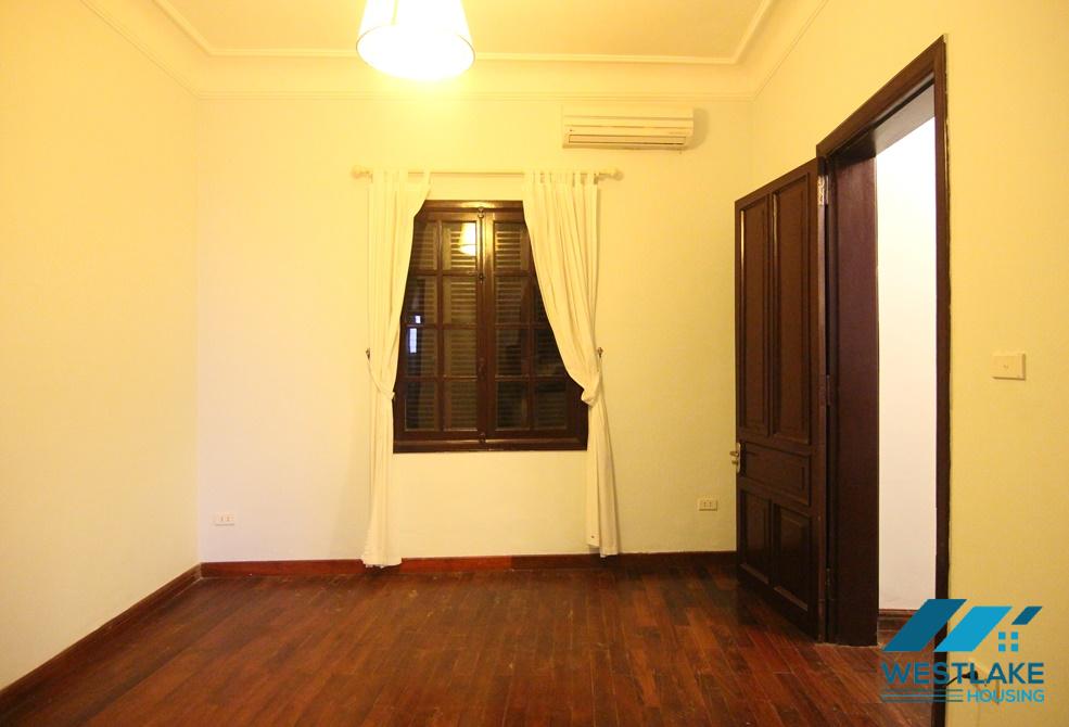 A spacious house with nice yard for rent in Tu Hoa, Tay Ho A spacious house with nice yard for rent in Tu Hoa, Tay Ho