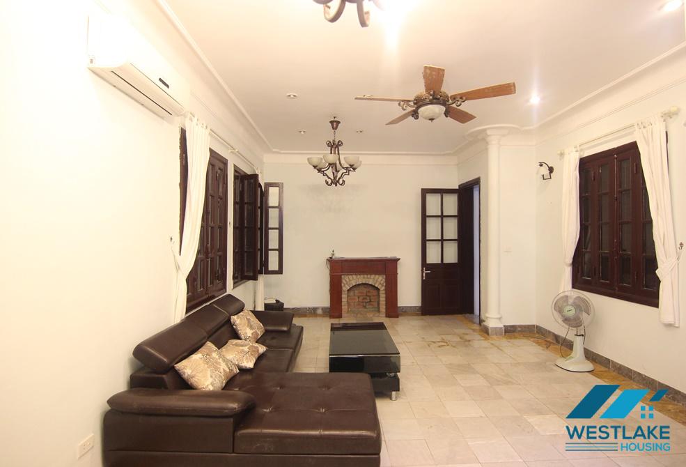 A spacious house with nice yard for rent in Tu Hoa, Tay Ho A spacious house with nice yard for rent in Tu Hoa, Tay Ho