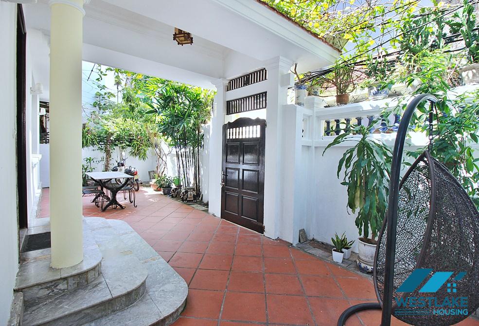 A lovely 3 bedroom house for rent in Tu Hoa, Tay Ho, Ha Noi A lovely 3 bedroom house for rent in Tu Hoa, Tay Ho, Ha Noi