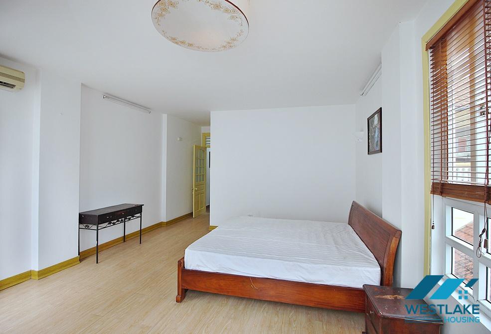 A spacious 6 bedroom house for rent in Tay Ho, Ha Noi A spacious 6 bedroom house for rent in Tay Ho, Ha Noi