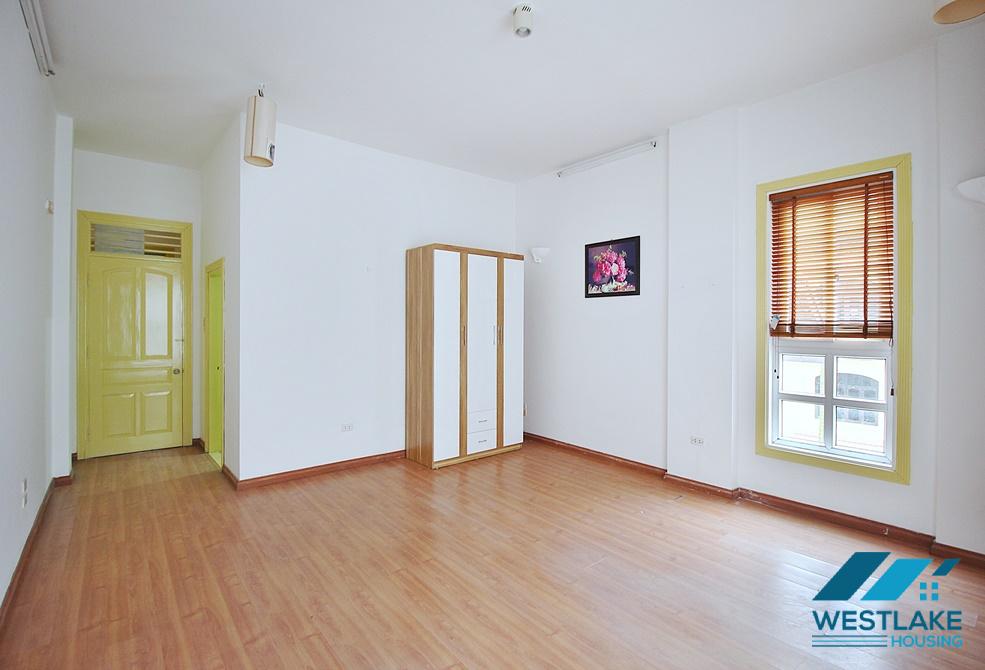 A spacious 6 bedroom house for rent in Tay Ho, Ha Noi A spacious 6 bedroom house for rent in Tay Ho, Ha Noi