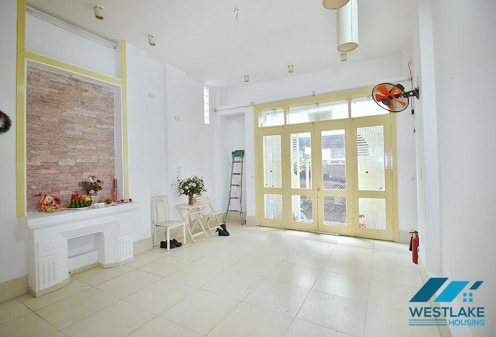 A spacious 6 bedroom house for rent in Tay Ho, Ha Noi