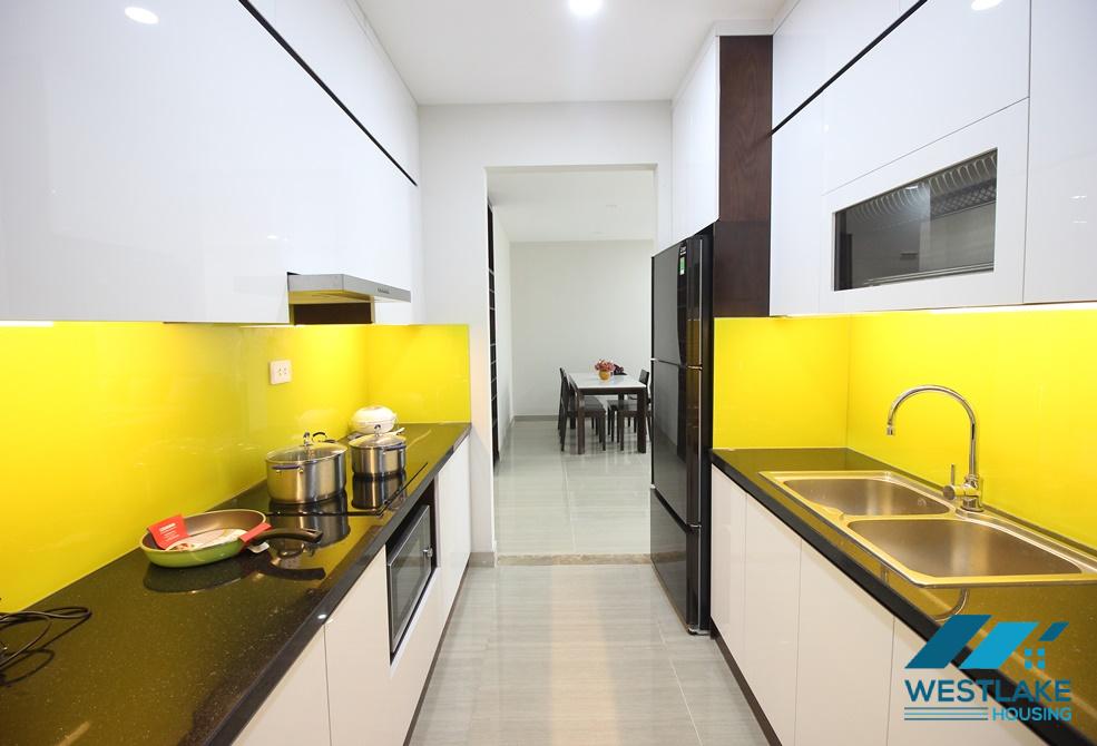 Cho thuê căn hộ 3 phòng ngủ mới, tầng cao tại Khu đô thị Ciputra – Tây Hồ, Hà Nội