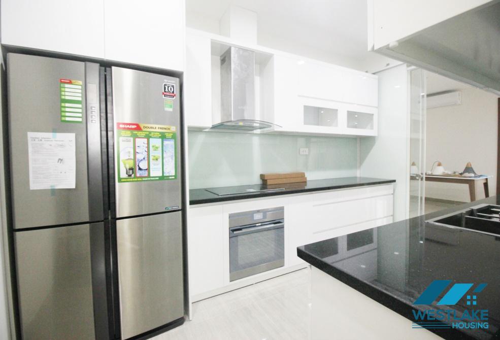 Cho thuê căn hộ 3 phòng ngủ hoàn toàn mới tại tòa L3 – Khu đô thị Ciputra, Hà Nội