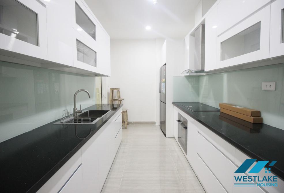 Cho thuê căn hộ 3 phòng ngủ hoàn toàn mới tại tòa L3 – Khu đô thị Ciputra, Hà Nội