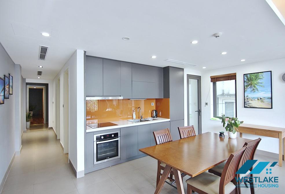 Bright 2-bedroom apartment on Tu Hoa Street, Tay Ho, Ha Noi for rent