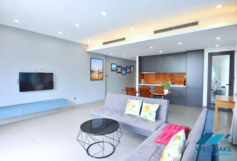 Bright 2-bedroom apartment on Tu Hoa Street, Tay Ho, Ha Noi for rent