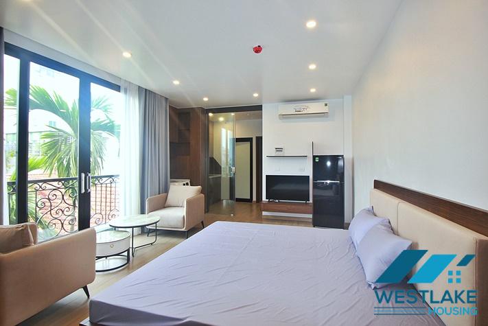 Căn Hộ Studio Rộng Đẹp, Ban Công View Hồ Thoáng Mát Tại Âu Cơ, Tây Hồ, Hà Nội Căn Hộ Studio Rộng Đẹp, Ban Công View Hồ Thoáng Mát Tại Âu Cơ, Tây Hồ, Hà Nội