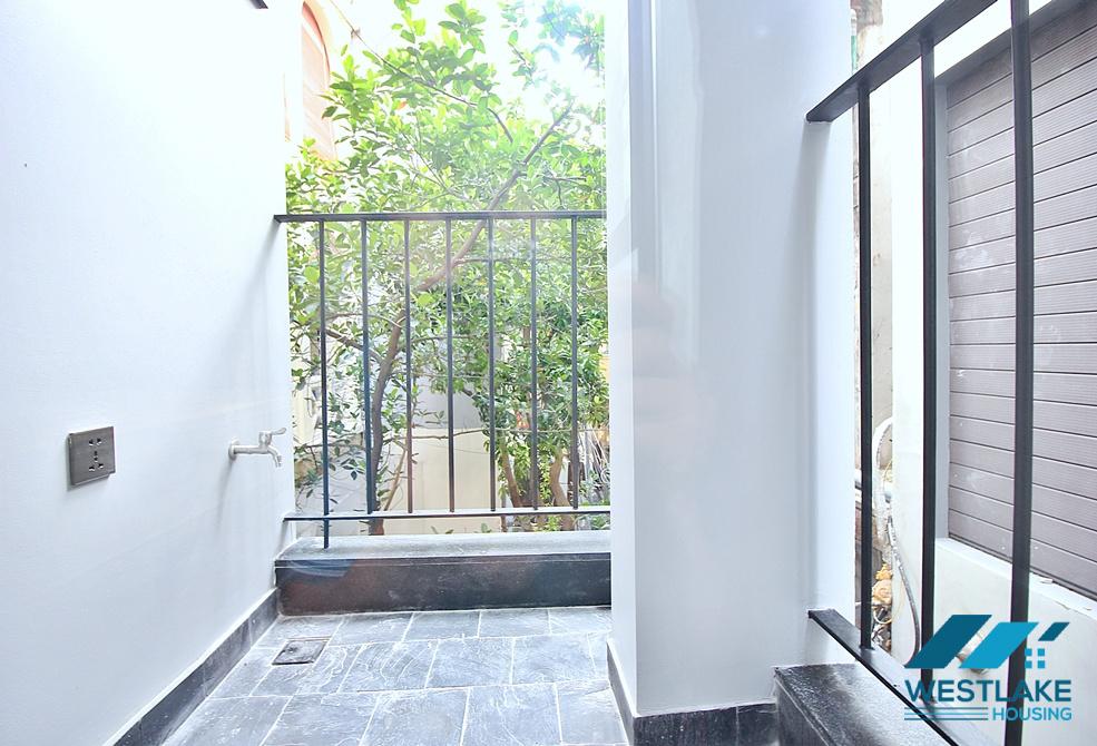 Beautiful lake view 02-bedroom apartment for rent in Tu Hoa, Tay Ho, Ha Noi Beautiful lake view 02-bedroom apartment for rent in Tu Hoa, Tay Ho, Ha Noi