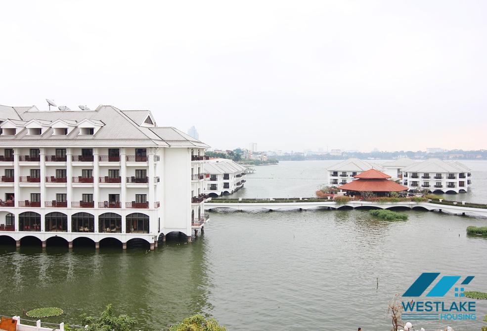 A nice lake view apartment for rent in Tu Hoa, Tay Ho A nice lake view apartment for rent in Tu Hoa, Tay Ho