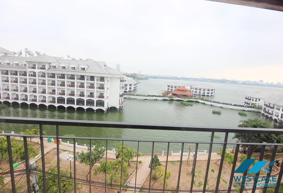 A top floor apartment with lake view for rent in Tay Ho, Ha Noi