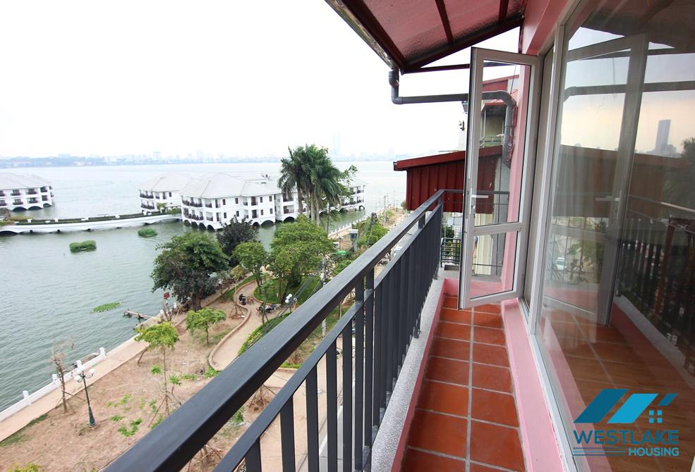 A top floor apartment with lake view for rent in Tay Ho, Ha Noi A top floor apartment with lake view for rent in Tay Ho, Ha Noi