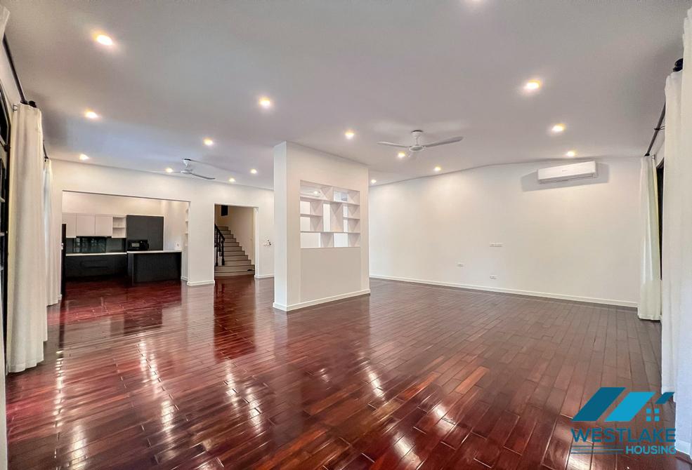 Renovated villa with outdoor swimming pool for rent in Tay Ho area, Ha Noi