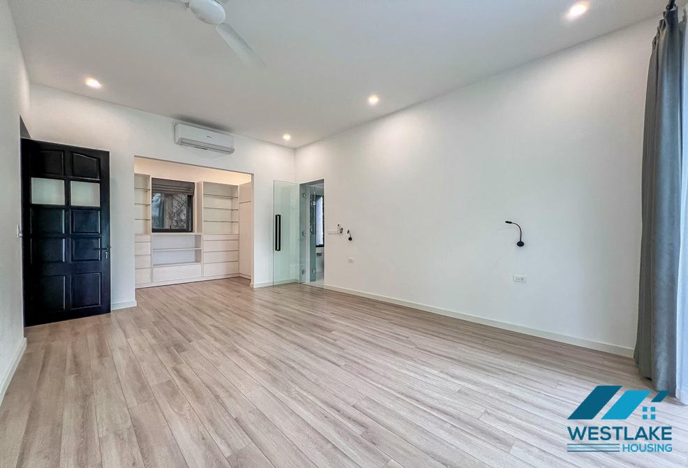 Renovated villa with outdoor swimming pool for rent in Tay Ho area, Ha Noi