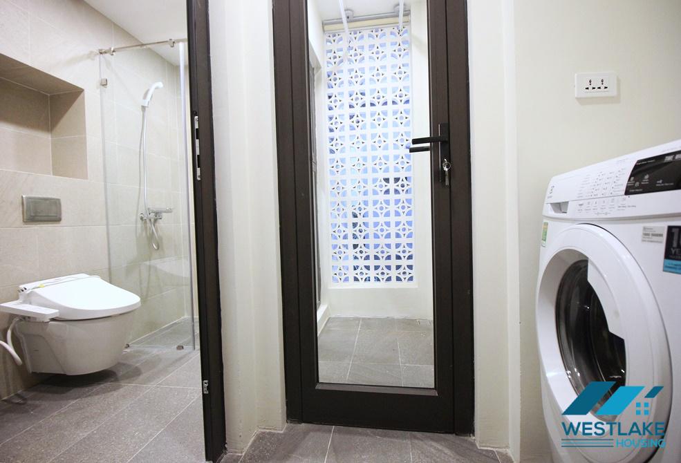 Căn Hộ 1 Phòng Ngủ Có Ban Công Rộng Thoáng Cho Thuê Tại Tây Hồ - Hà Nội Căn Hộ 1 Phòng Ngủ Có Ban Công Rộng Thoáng Cho Thuê Tại Tây Hồ - Hà Nội