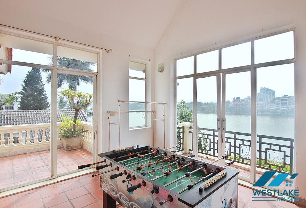 A beautiful villa on lakeside for rent in Tu Hoa, Tay Ho A beautiful villa on lakeside for rent in Tu Hoa, Tay Ho