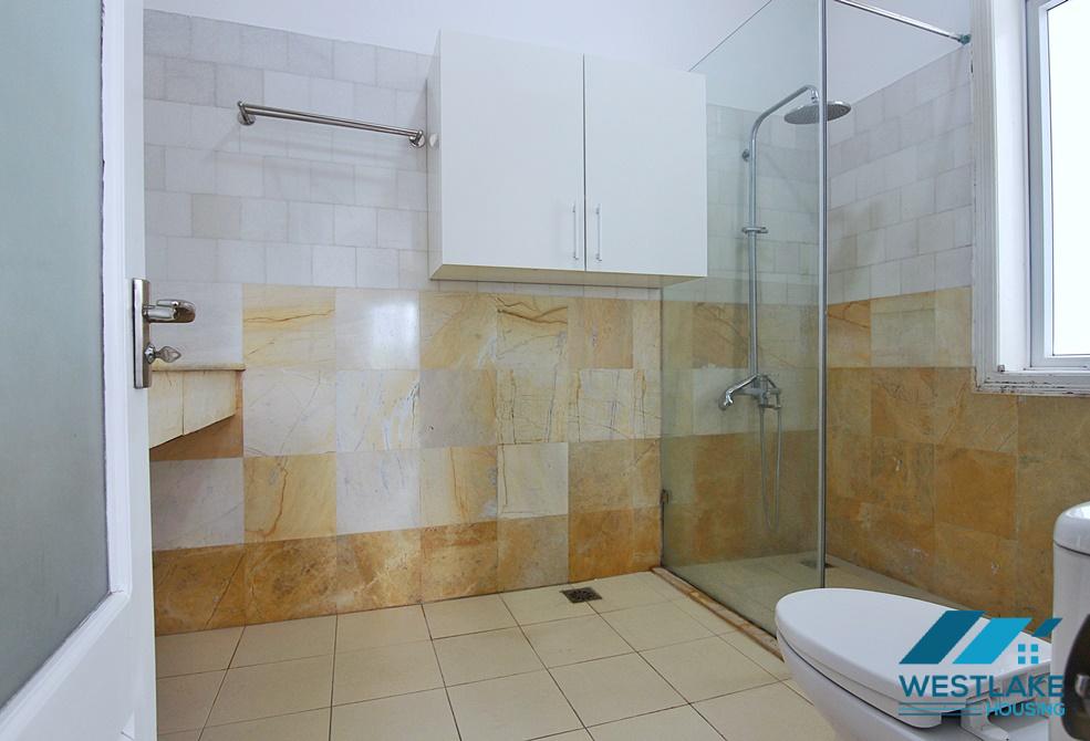 A beautiful villa on lakeside for rent in Tu Hoa, Tay Ho A beautiful villa on lakeside for rent in Tu Hoa, Tay Ho