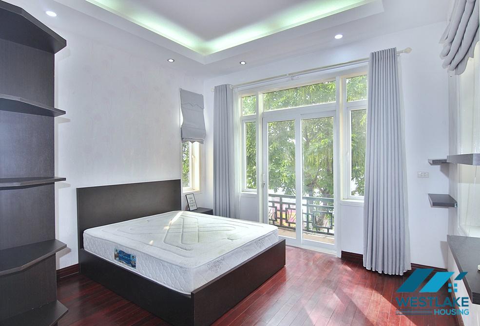 A beautiful villa on lakeside for rent in Tu Hoa, Tay Ho A beautiful villa on lakeside for rent in Tu Hoa, Tay Ho