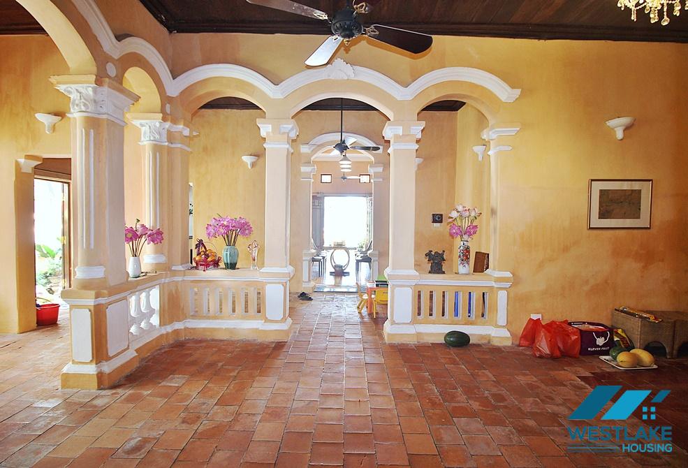 An unique style house for rent in Tu Hoa, Tay Ho, Ha Noi