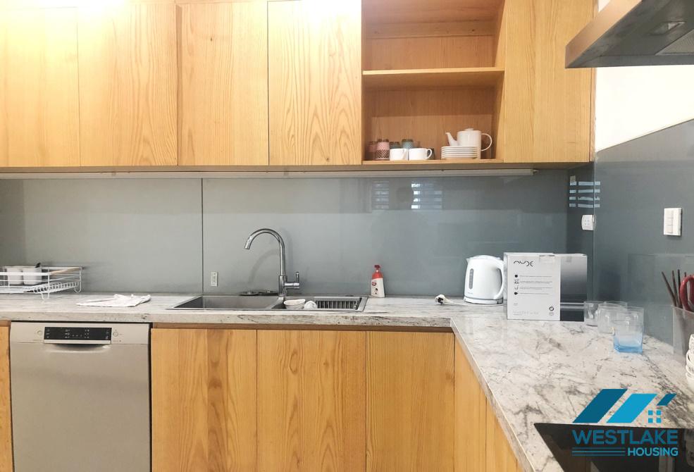 Cho thuê căn hộ 3 phòng ngủ rộng rãi và đẹp tại Ciputra, Tây Hồ Cho thuê căn hộ 3 phòng ngủ rộng rãi và đẹp tại Ciputra, Tây Hồ