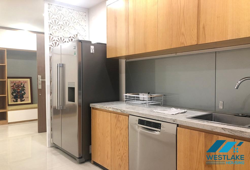 Cho thuê căn hộ 3 phòng ngủ rộng rãi và đẹp tại Ciputra, Tây Hồ Cho thuê căn hộ 3 phòng ngủ rộng rãi và đẹp tại Ciputra, Tây Hồ