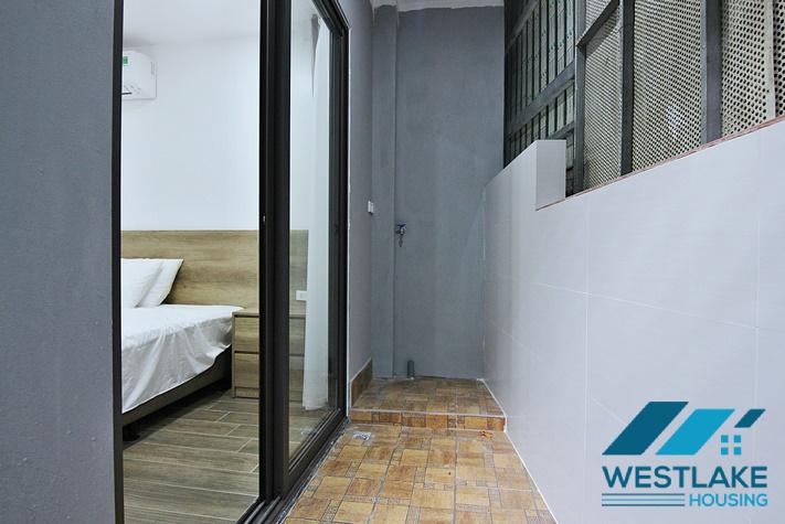 Căn Hộ 1 Phòng Ngủ Hiện Đại Đẹp Cho Thuê Trên Phố Tây Hồ, Hà Nội Căn Hộ 1 Phòng Ngủ Hiện Đại Đẹp Cho Thuê Trên Phố Tây Hồ, Hà Nội