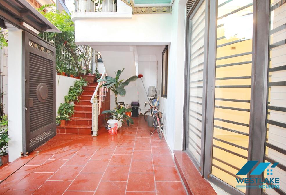 Unfurnished and new 4 bedrooms house for rent in Tay Ho, Ha Noi