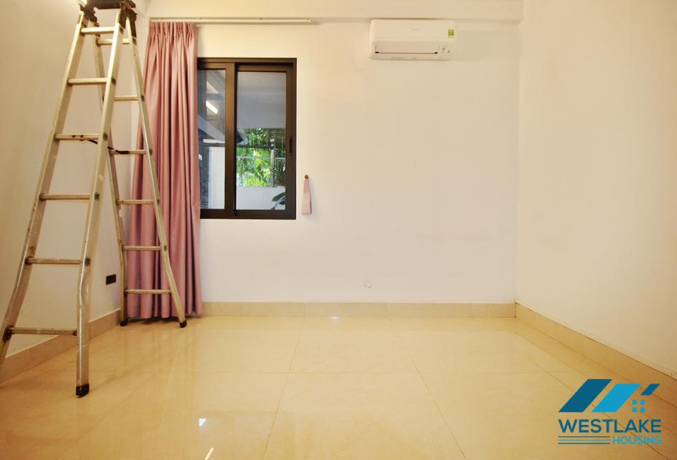 Unfurnished and new 4 bedrooms house for rent in Tay Ho, Ha Noi