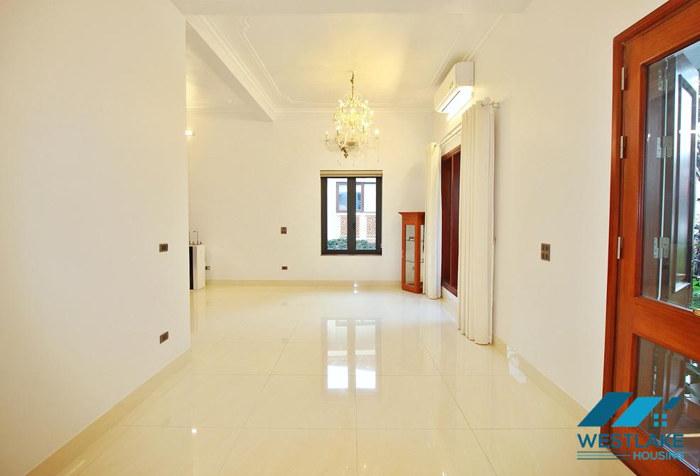 Unfurnished and new 4 bedrooms house for rent in Tay Ho, Ha Noi