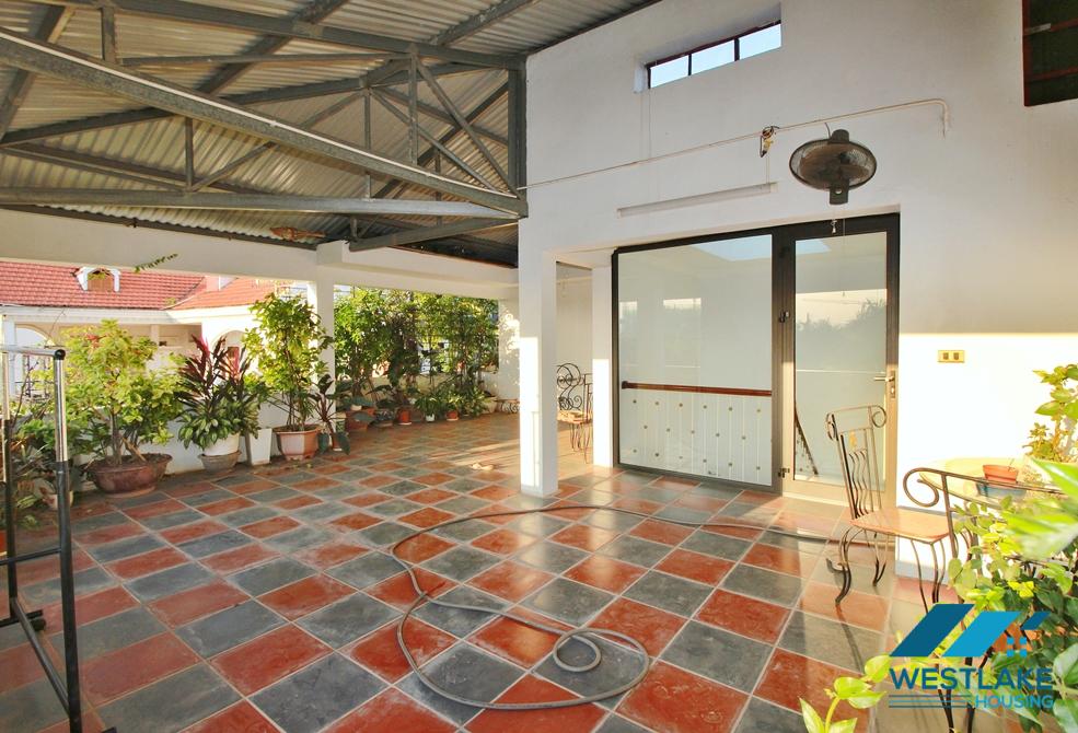 Unfurnished and new 4 bedrooms house for rent in Tay Ho, Ha Noi