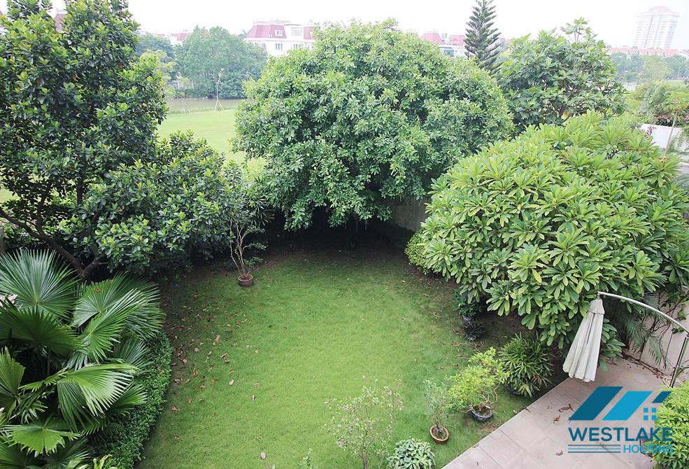 Cho thuê biệt thự rộng rãi tại Khu Q – Ciputra