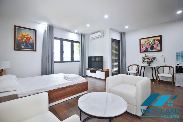 Cho Thuê Căn Hộ Studio  Mới Đẹp, Có Ban Công Thoáng Mát Tại Âu Cơ, Tây Hồ, Hà Nội