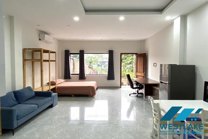 Cho Thuê Căn Hộ Studio  tầng 1 Rộng Thoáng Mát Tại Âu Cơ, Tây Hồ, Hà Nội.