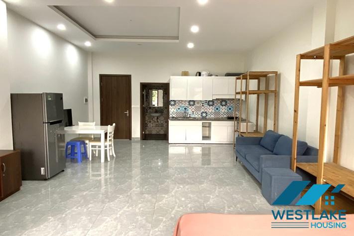Cho Thuê Căn Hộ Studio  tầng 1 Rộng Thoáng Mát Tại Âu Cơ, Tây Hồ, Hà Nội.