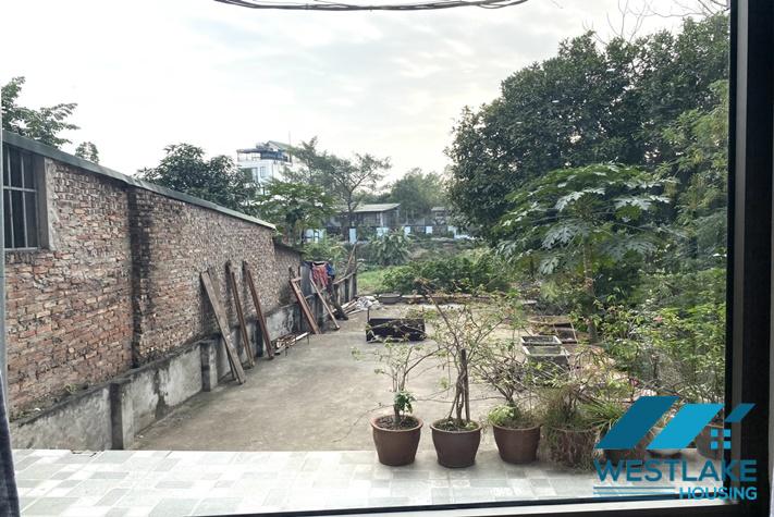 Cho Thuê Căn Hộ Studio  tầng 1 Rộng Thoáng Mát Tại Âu Cơ, Tây Hồ, Hà Nội.