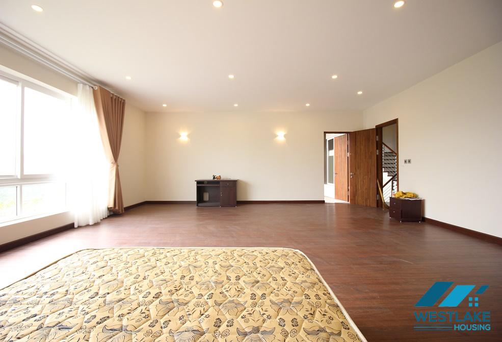 Cho thuê biệt thự rộng rãi tại Ciputra – Tây Hồ