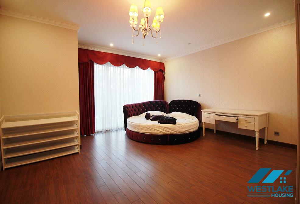 Cho thuê biệt thự cao cấp, rộng rãi tại Ciputra – Tây Hồ