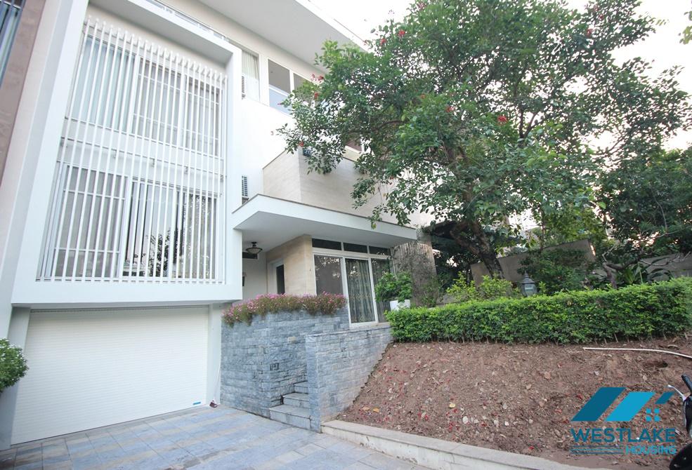 Cho thuê biệt thự cao cấp, rộng rãi tại Ciputra – Tây Hồ