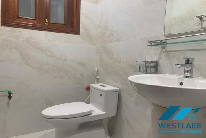 Cho Thuê Văn Phòng Vị Trí Đẹp, Rộng Thoáng Sáng Tại Đường Lạc Long Quân, Tây Hồ, Hà Nội