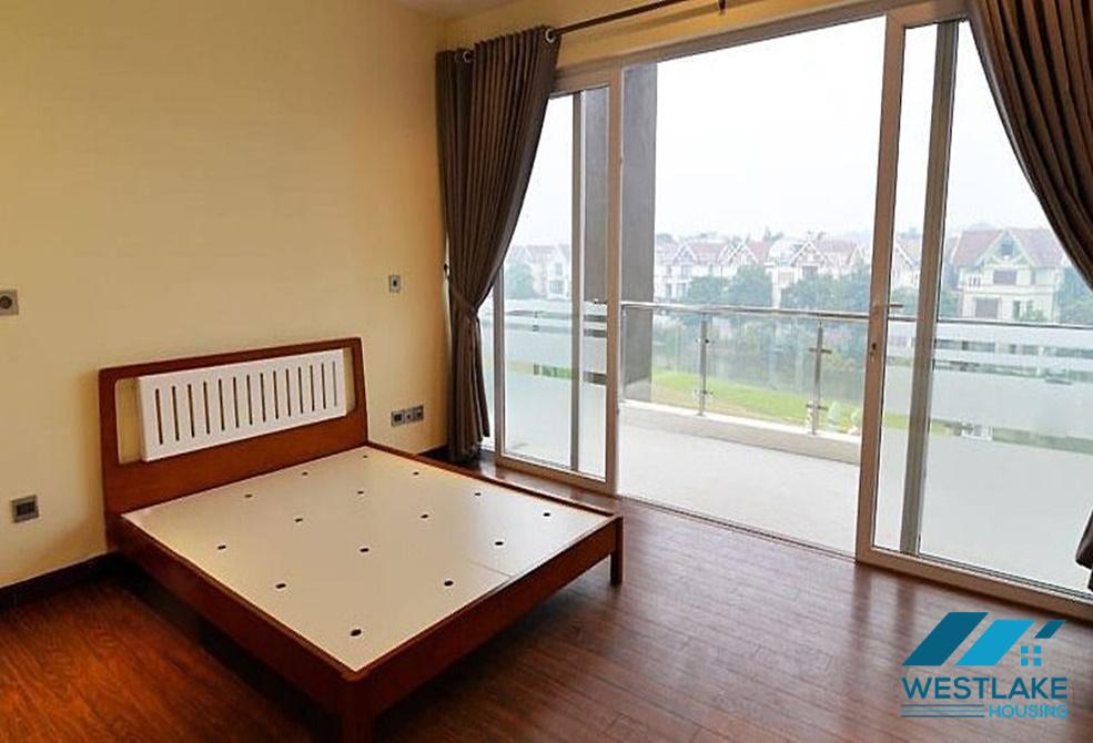 Cho thuê biệt thự sân vườn rộng tại Ciputra Tây Hồ