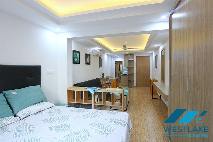 Cho Thuê Căn Hộ Studio Mới, Sáng Thoáng Tại Âu Cơ, Tây Hồ, Hà Nội