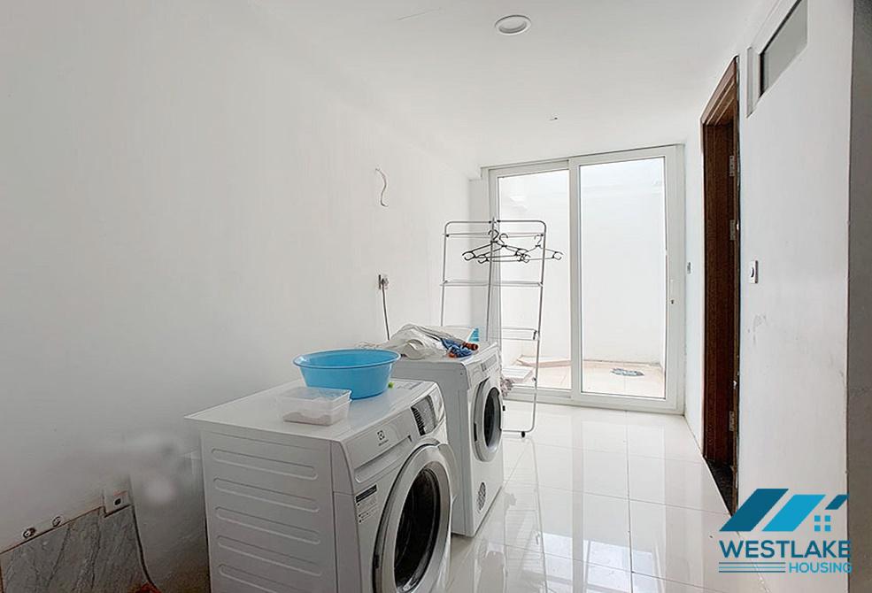 Cho thuê nhà 6 phòng ngủ tại khu Q Ciputra. Cho thuê nhà 6 phòng ngủ tại khu Q Ciputra.