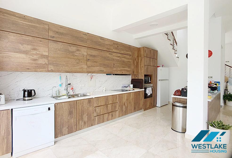 Cho thuê nhà 6 phòng ngủ tại khu Q Ciputra. Cho thuê nhà 6 phòng ngủ tại khu Q Ciputra.