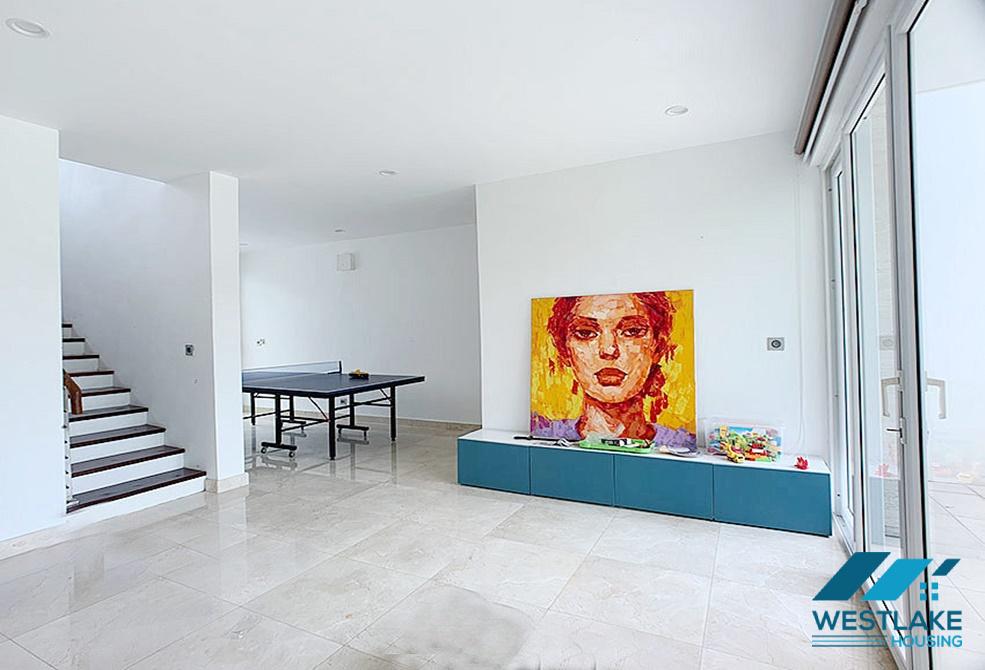 Cho thuê nhà 6 phòng ngủ tại khu Q Ciputra. Cho thuê nhà 6 phòng ngủ tại khu Q Ciputra.