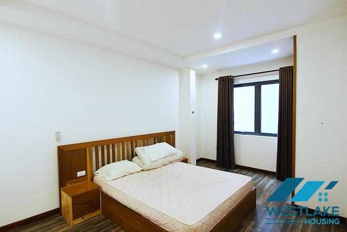 Căn Hộ 3 Phòng Ngủ Rộng Đẹp, Thoáng Sáng Cho Thuê Tại Âu Cơ Tây Hồ, Hà Nội